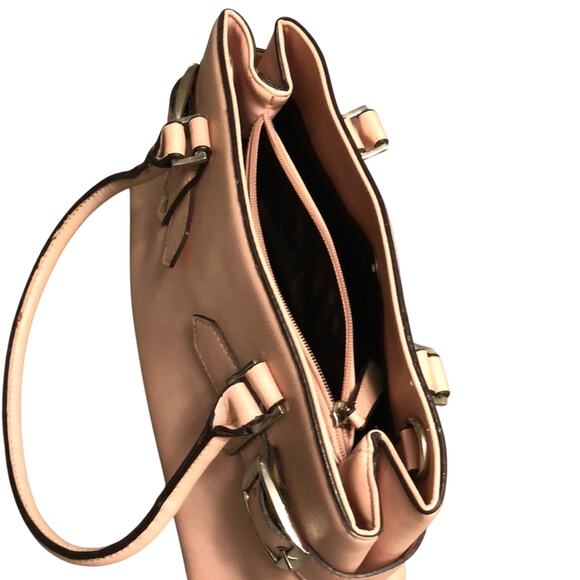 Pink Leather Purse with Silver Buckles - Picture 5 of 8